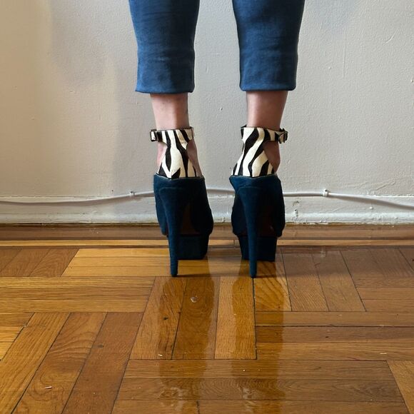 London Trash Wynne Blue and Zebra Print Mule High Heel Platform Ankle Strap 11us - Picture 4 of 8